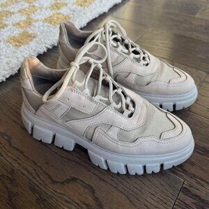 Copenhagen Studios women’s shoes US 8.5